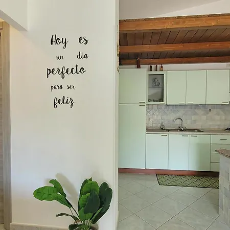 Rossy House Orosei كالا ليبيروتو