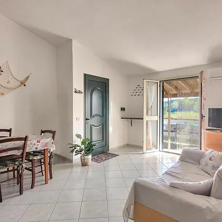 Rossy House Orosei شقة